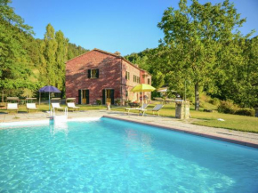 Villa with swimming pool and panoramic view of the Apennines Tredozio